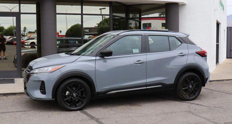 2023 Nissan Kicks SR Xtronic CVT
