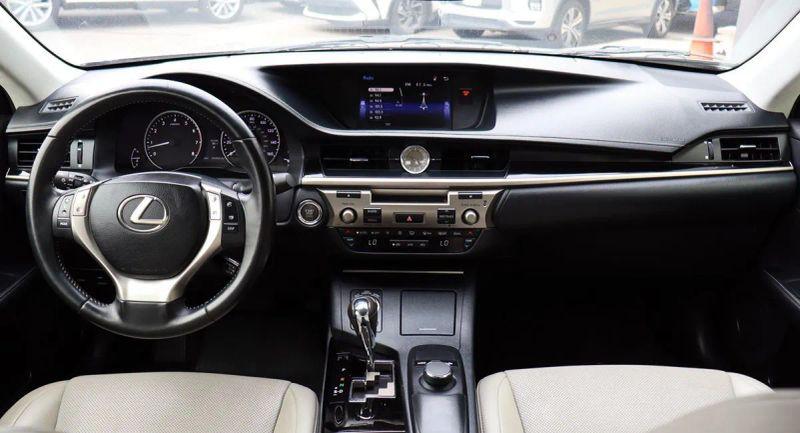 2015 Lexus ES 350 Crafted Line