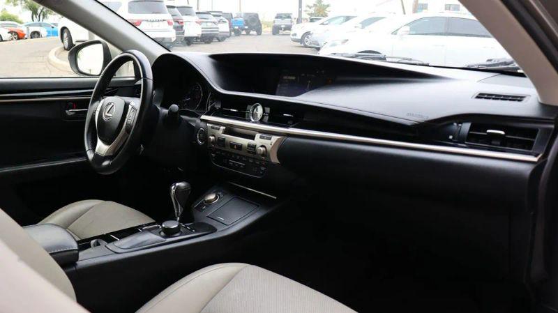 2015 Lexus ES 350 Crafted Line