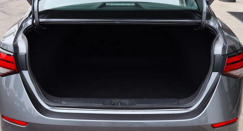 2023 Nissan Sentra SV Xtronic CVT
