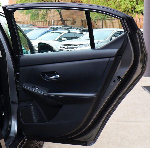 2023 Nissan Sentra SV Xtronic CVT