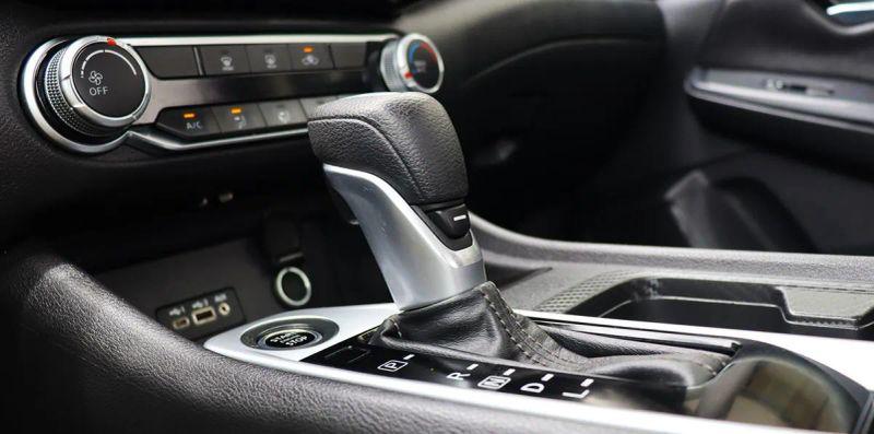 2023 Nissan Sentra SV Xtronic CVT