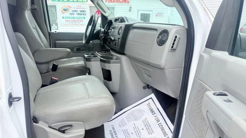2014 Ford E-350 Super Duty Recreational