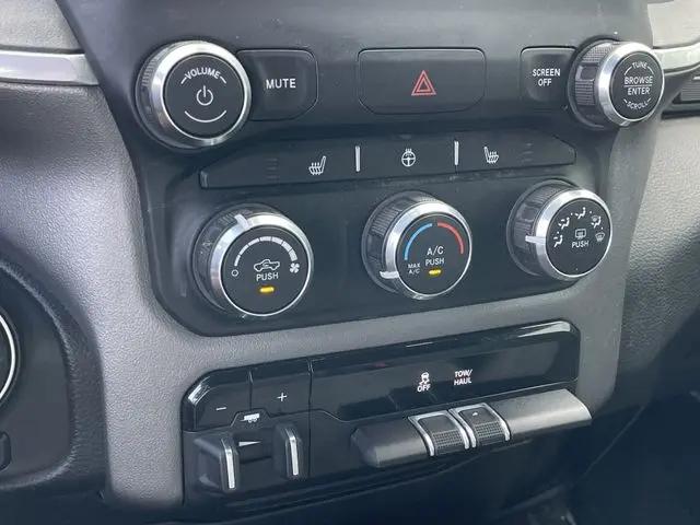 2023 Ram 1500 Big Horn Crew Cab 4x4 5'7" Box