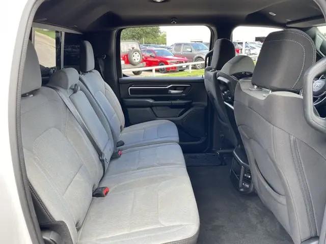 2023 Ram 1500 Big Horn Crew Cab 4x4 5'7" Box