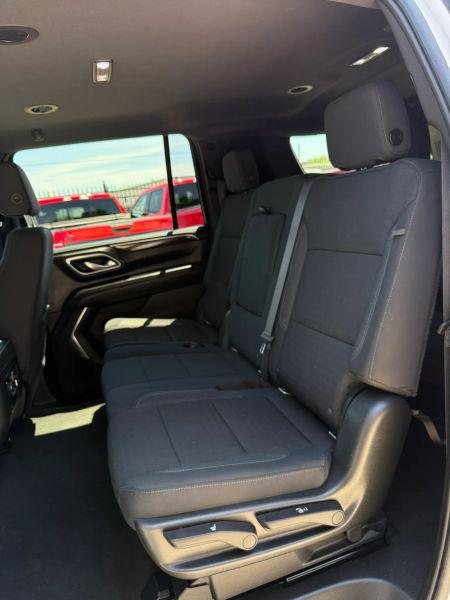2021 Chevrolet Suburban 2WD LS