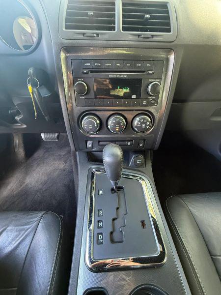 2012 Dodge Challenger SXT