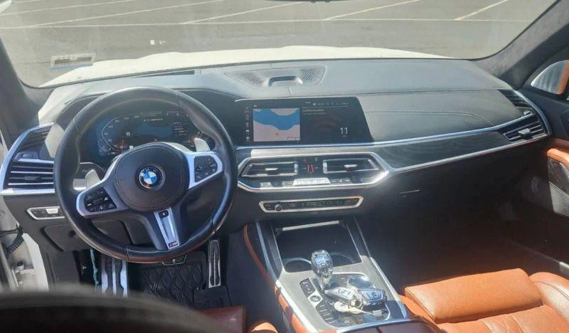 2022 BMW X7 M50i