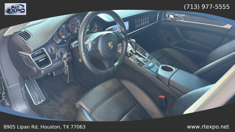 2014 Porsche Panamera Base