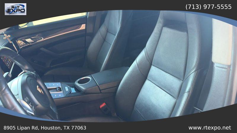2014 Porsche Panamera Base
