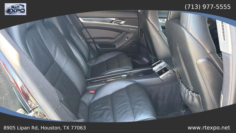 2014 Porsche Panamera Base