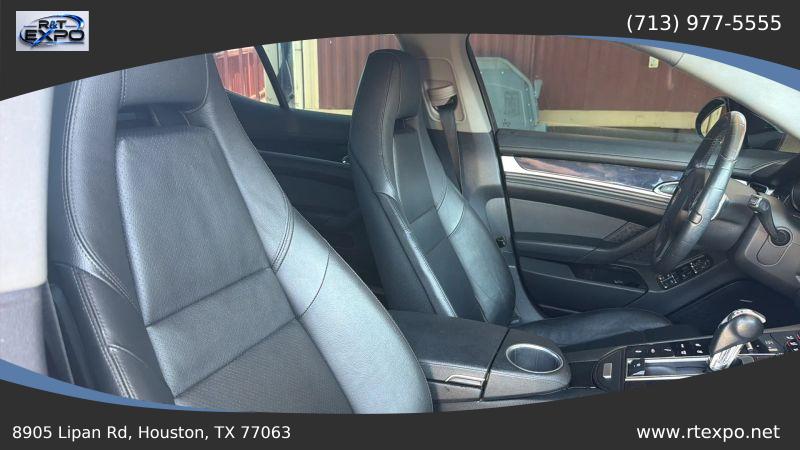 2014 Porsche Panamera Base