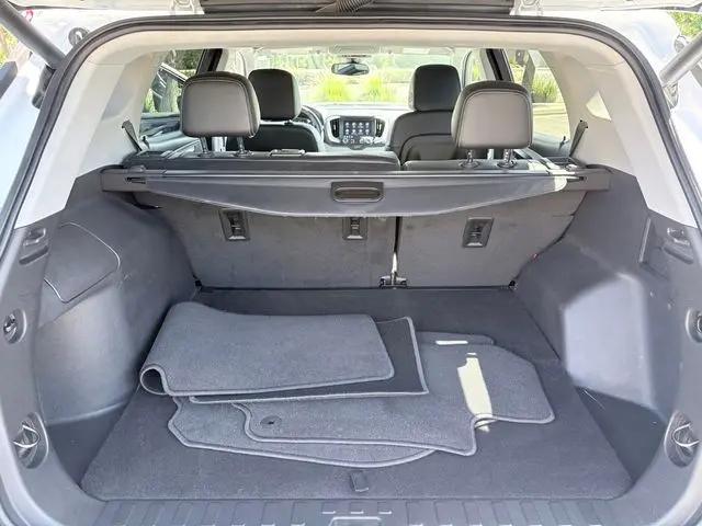 2023 GMC Terrain AWD SLT