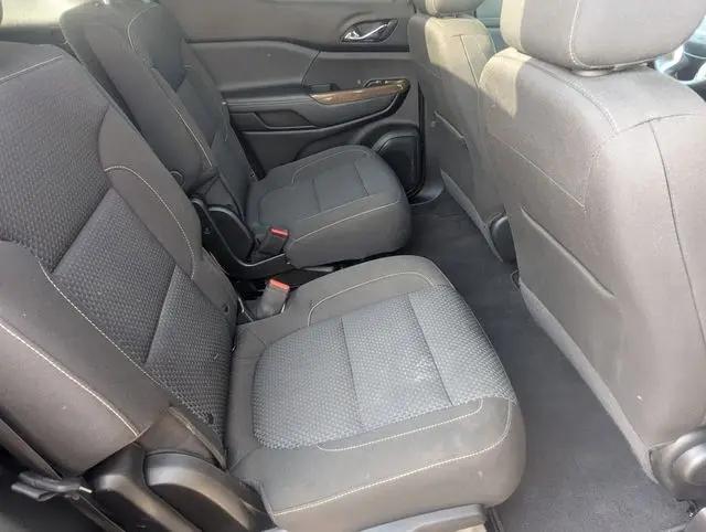 2023 GMC Acadia FWD SLE