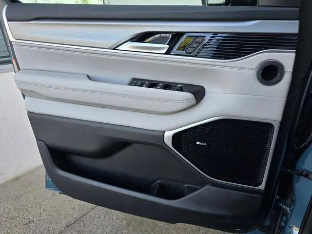 2026 Jeep Grand Wagoneer Limited Altitude 4x4