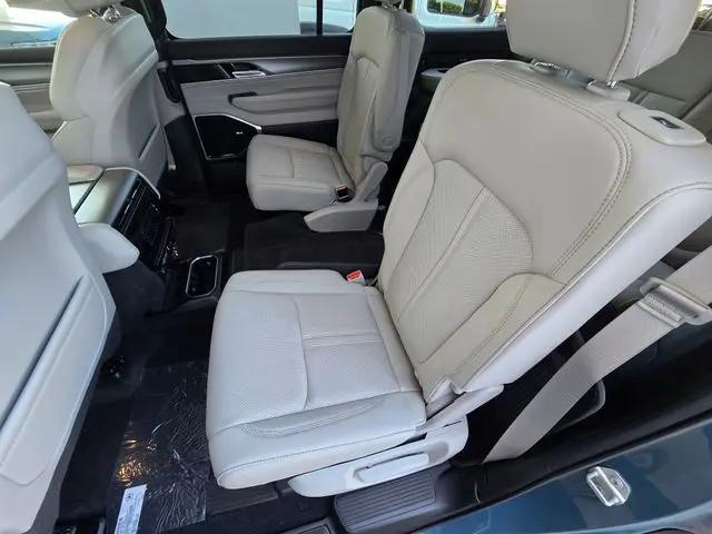 2026 Jeep Grand Wagoneer Limited Altitude 4x4