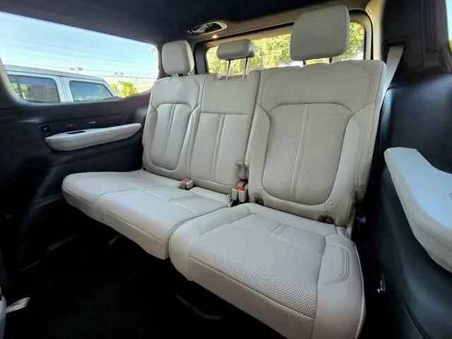2026 Jeep Grand Wagoneer Limited Altitude 4x4