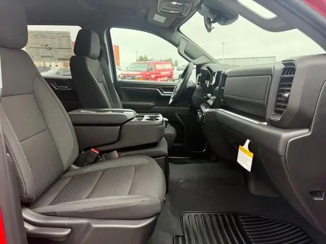 2026 Chevrolet Silverado 1500 4WD Crew Cab Standard Bed LT