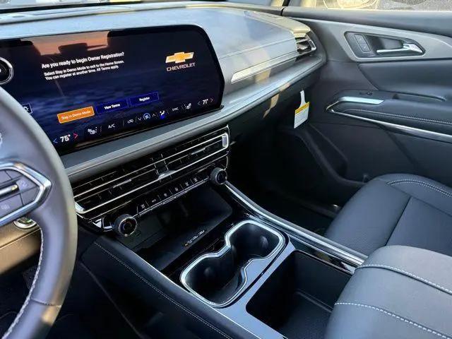 2026 Chevrolet Traverse FWD LT