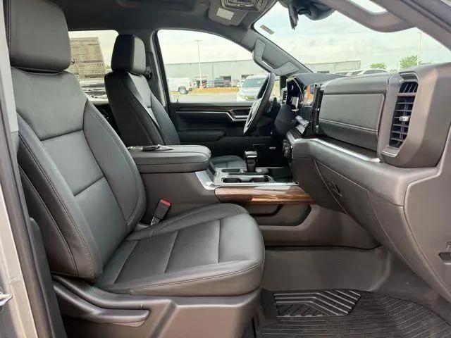 2026 Chevrolet Silverado 1500 4WD Crew Cab Short Bed RST