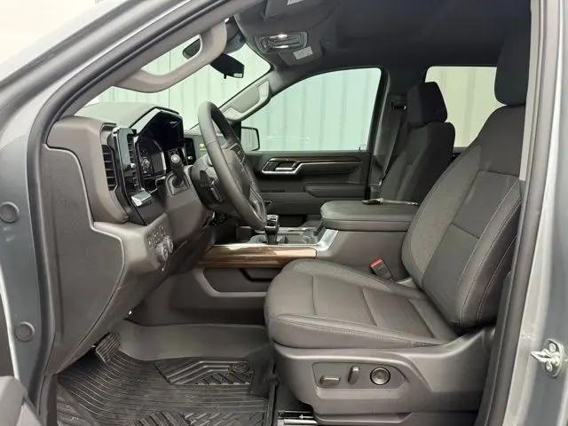 2026 Chevrolet Silverado 1500 4WD Crew Cab Short Bed LT Trail Boss