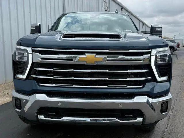 2026 Chevrolet Silverado 2500HD Crew Cab, Standard Bed, LTZ, 4WD