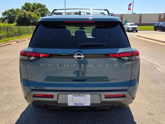 2026 Nissan Pathfinder SL
