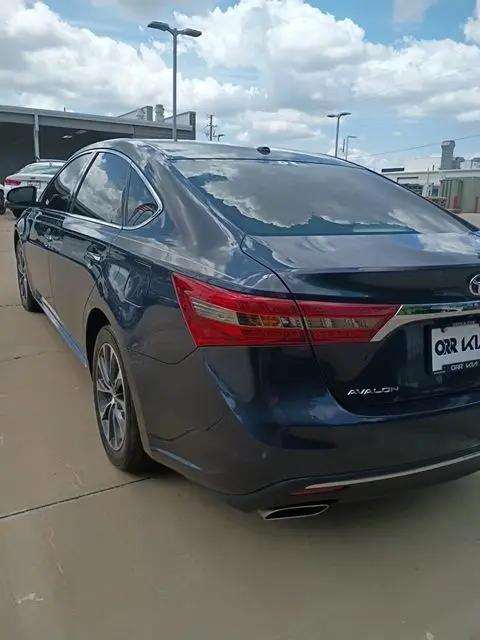 2016 Toyota Avalon XLE
