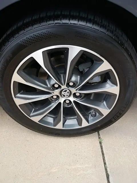 2016 Toyota Avalon XLE