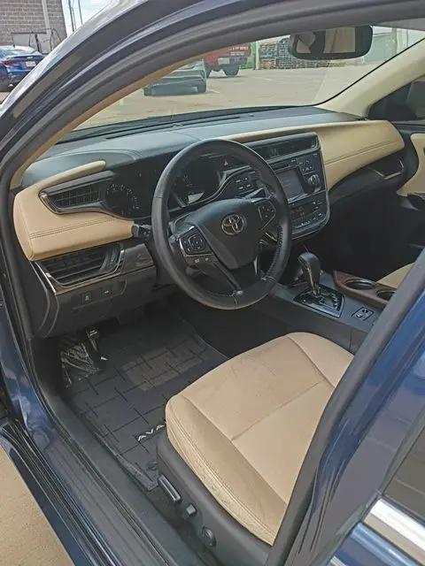 2016 Toyota Avalon XLE