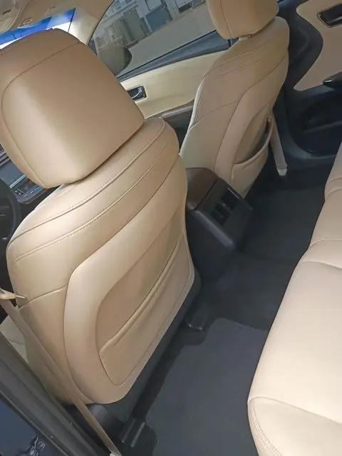 2016 Toyota Avalon XLE