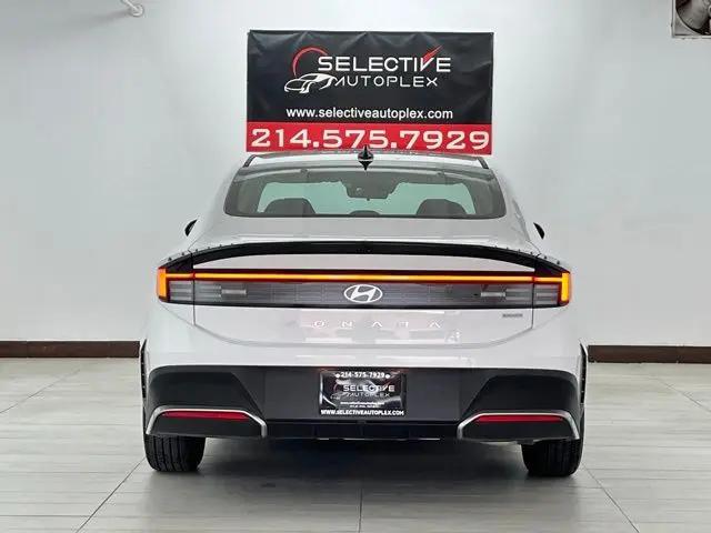 2026 Hyundai Sonata Hybrid Blue