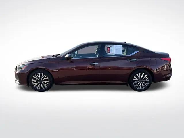 2024 Nissan Altima SV FWD
