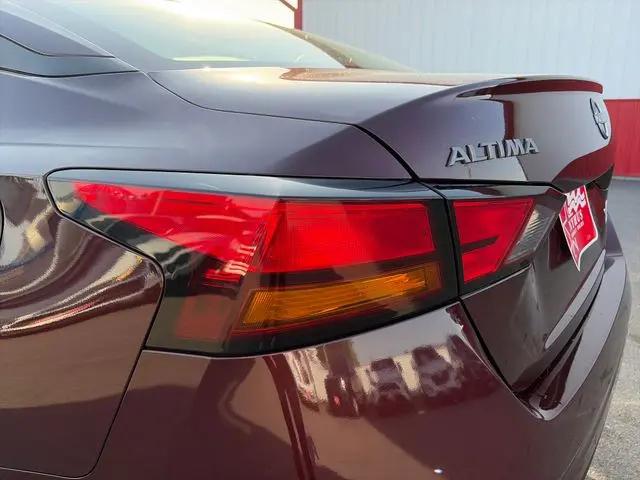 2024 Nissan Altima SV FWD
