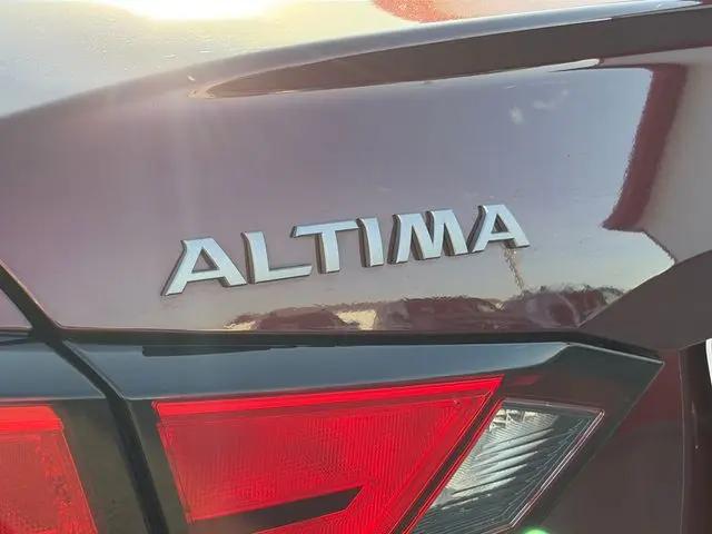 2024 Nissan Altima SV FWD