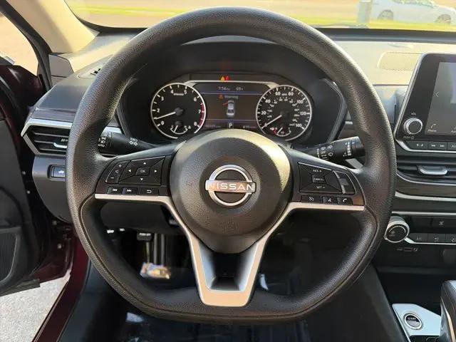 2024 Nissan Altima SV FWD