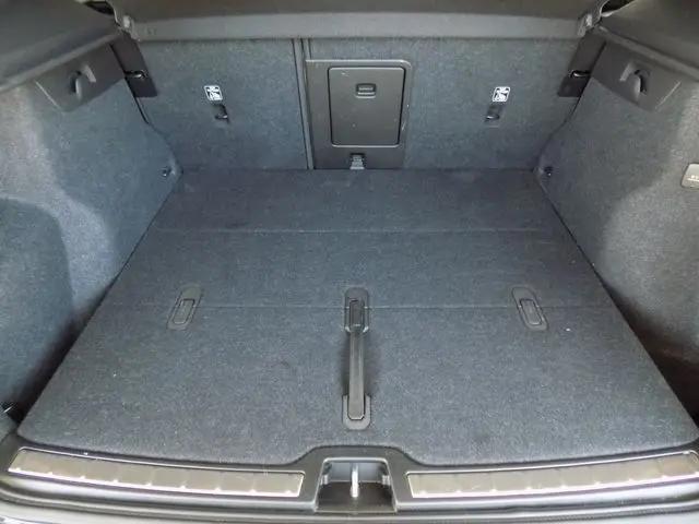 2023 Volvo XC40 B5 Plus Bright Theme