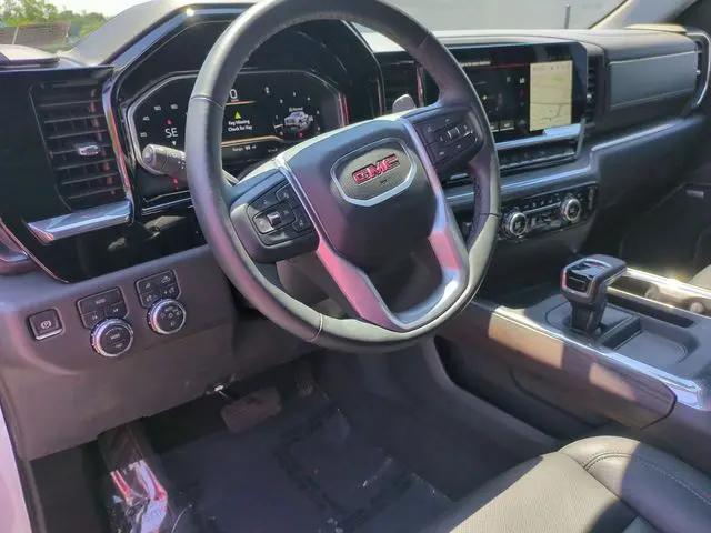 2025 GMC Sierra 1500 4WD Crew Cab Short Box SLT