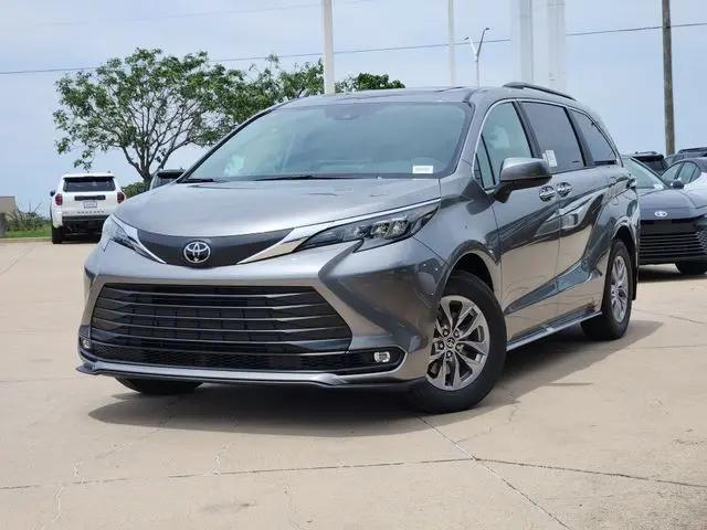 2026 Toyota Sienna XLE for sale in Burleson, TX