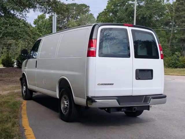 2026 Chevrolet Express Cargo Van 2500 Regular Wheelbase, WT, RWD