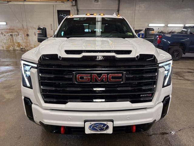 2026 GMC Sierra 2500HD Crew Cab, Standard Bed, AT4, 4WD
