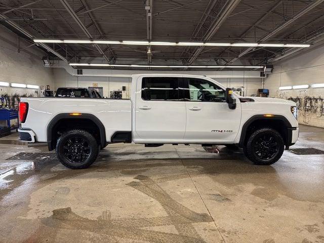2026 GMC Sierra 2500HD Crew Cab, Standard Bed, AT4, 4WD