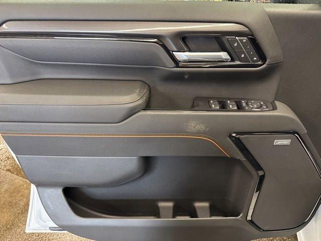 2026 GMC Sierra 2500HD Crew Cab, Standard Bed, AT4, 4WD