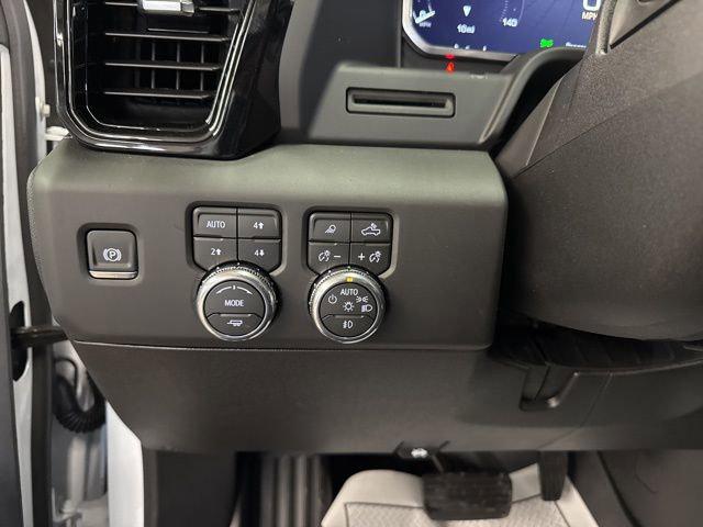 2026 GMC Sierra 2500HD Crew Cab, Standard Bed, AT4, 4WD