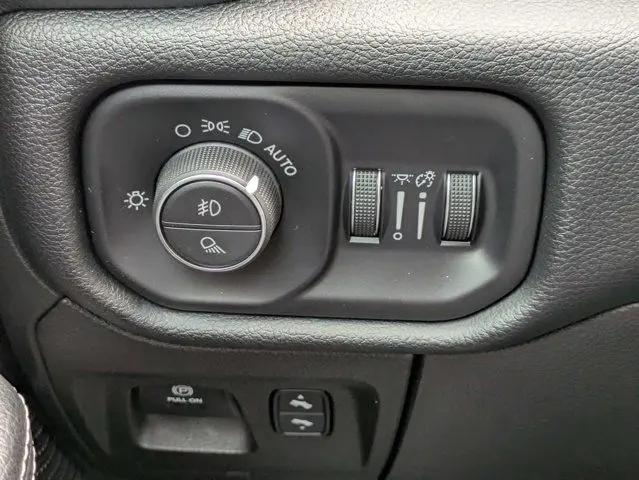 2022 Ram 1500 Laramie Crew Cab 4x2 5'7" Box