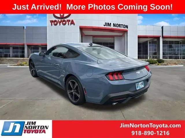 2024 Ford Mustang EcoBoost Fastback