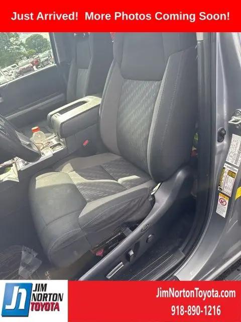 2019 Toyota Tundra SR5 5.7L V8