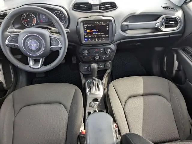 2023 Jeep Renegade Latitude 4x4