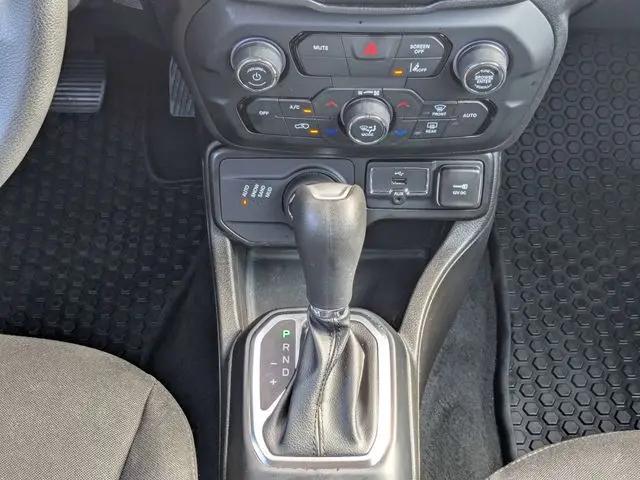 2023 Jeep Renegade Latitude 4x4