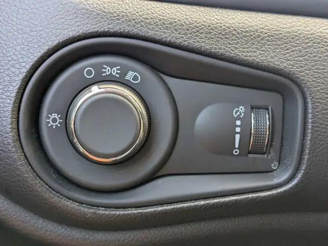 2023 Jeep Renegade Latitude 4x4